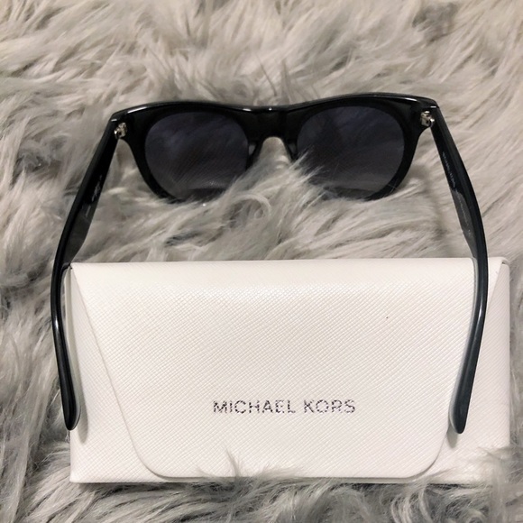 MICHAEL KORS Bora Bora Sunglasses MK-2074 - Picture 3 of 6